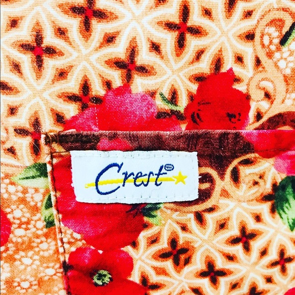 Crest Medical Scrub Top - Picture 3 of 5